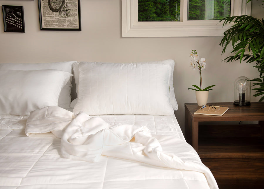 White bamboo duvet on bed