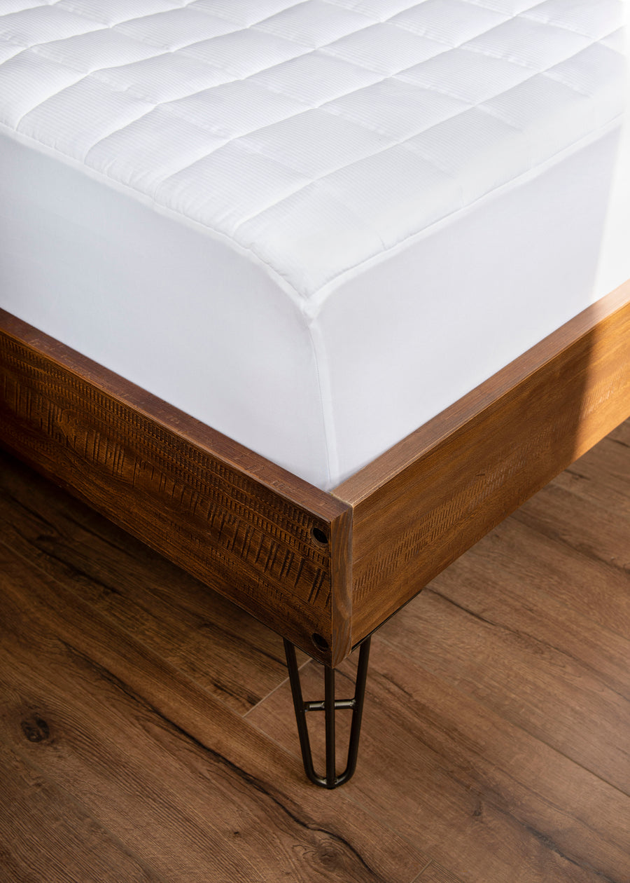 white striped luxury micro-cluster cotton mattress pad corner fit