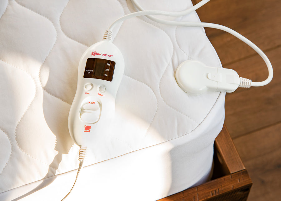 Thermal Relief Electric Mattress Pad digital controller plugged in